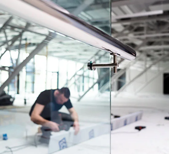 Safety Harbor, FL highly skilled glass repair technicians